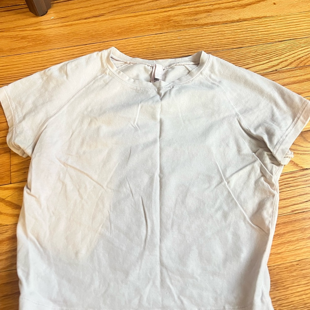 SKIMS Gray and White Short Sleeve Tee
